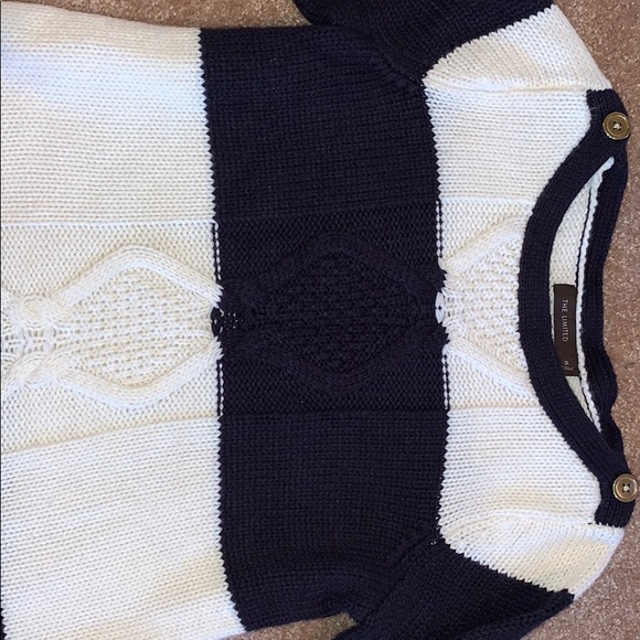 The Limited sweater - Picture 2 of 3